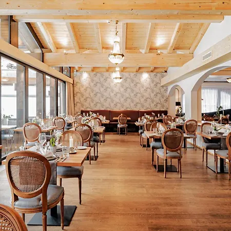 Le Mirabeau & 4* زيرمات