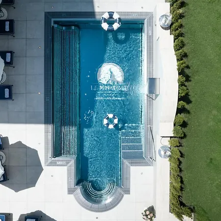 Le Mirabeau &
