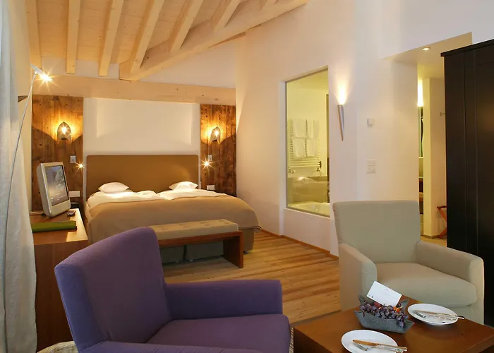 Hotel Le Mirabeau & 4*