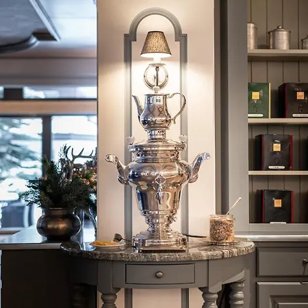 Ξενοδοχείο Le Mirabeau & 4*