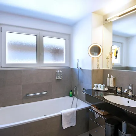 Ξενοδοχείο Le Mirabeau & 4*