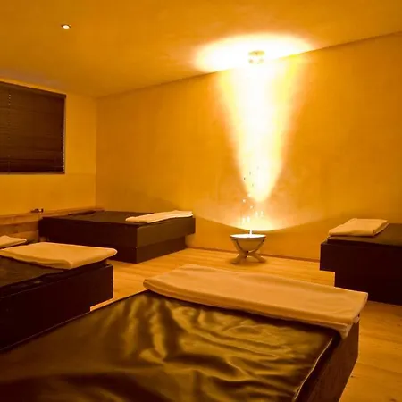 Otel Le Mirabeau & 4*