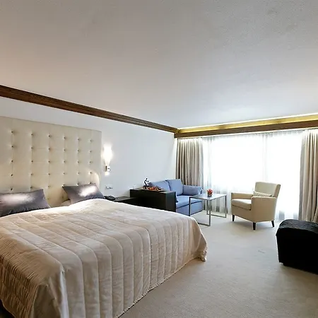 Otel Le Mirabeau & 4*