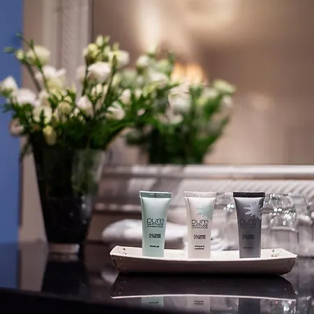 Le Mirabeau & Ξενοδοχείο